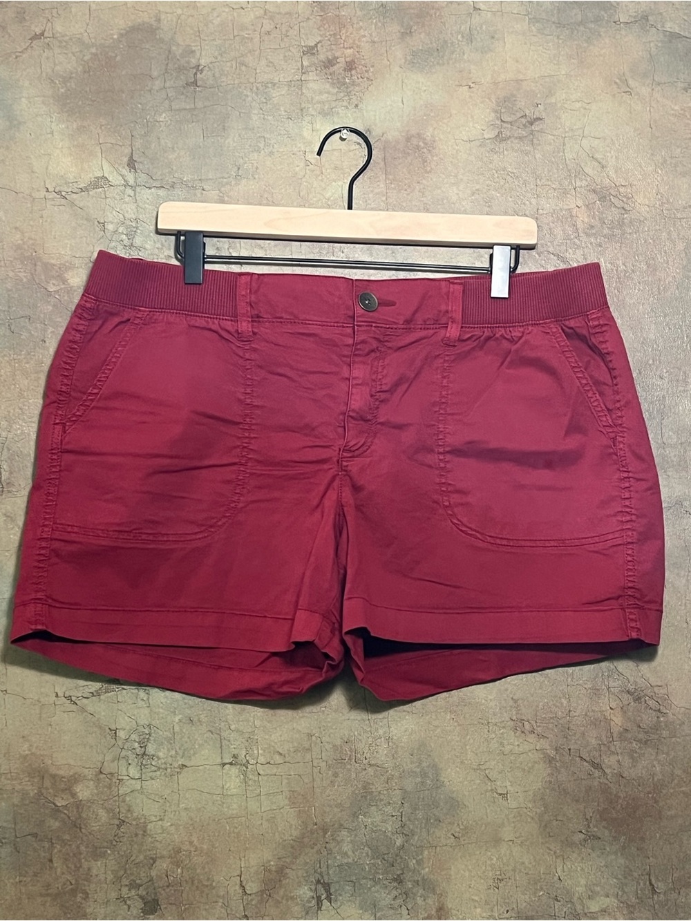 Sonoma Burgundy Stretch-Waist Casual Shorts